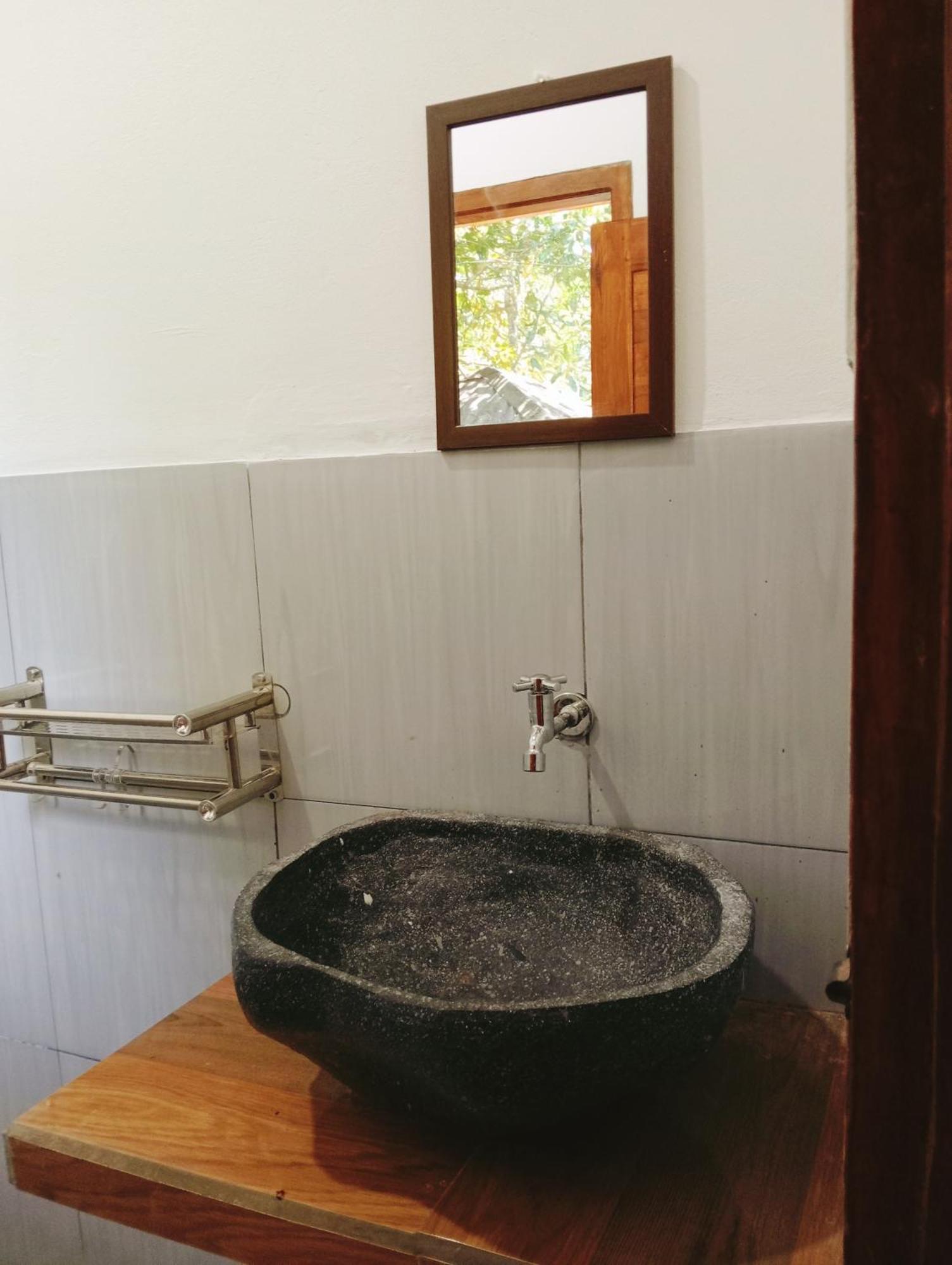 Singaraja Jepun Homestay Lemukih מראה חיצוני תמונה