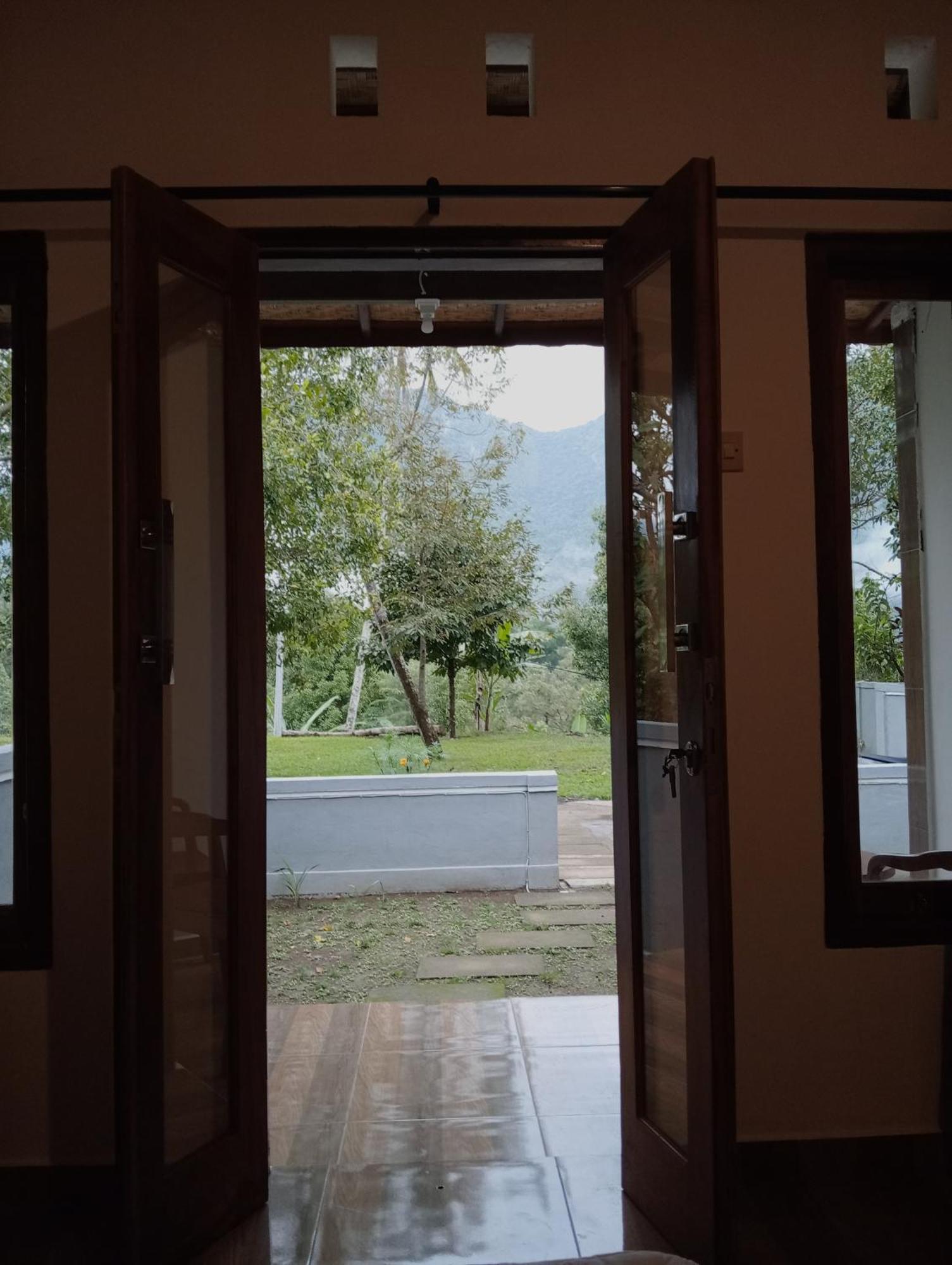Singaraja Jepun Homestay Lemukih מראה חיצוני תמונה